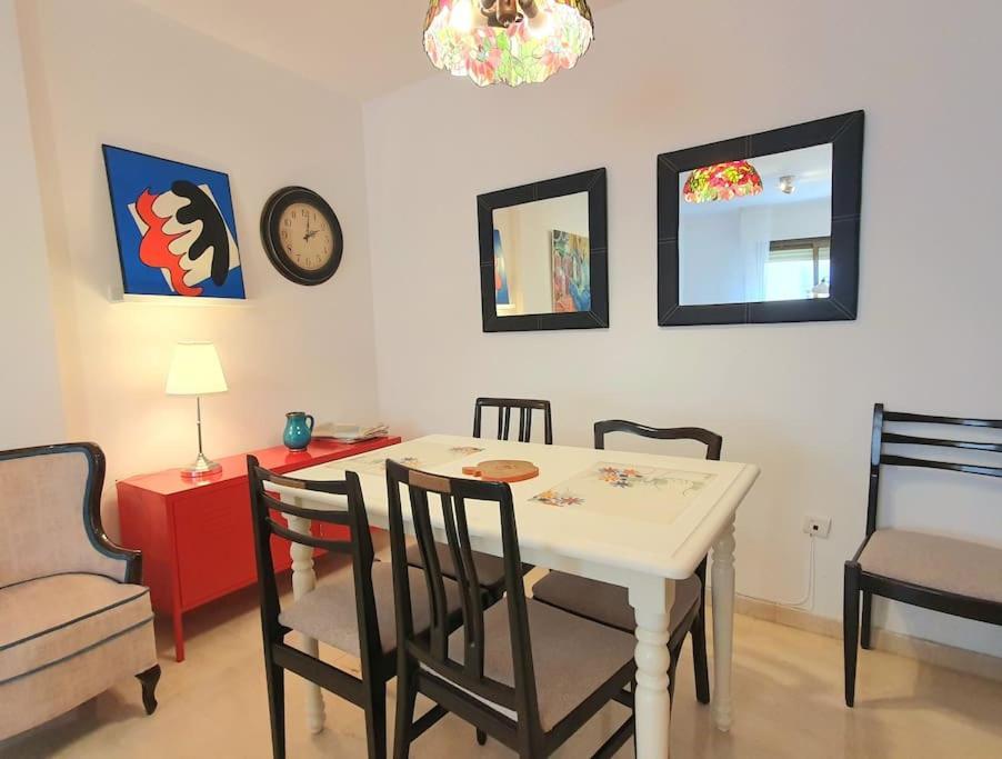 Acogedor Y Centrico Con Parking Apartment Granada Exterior photo